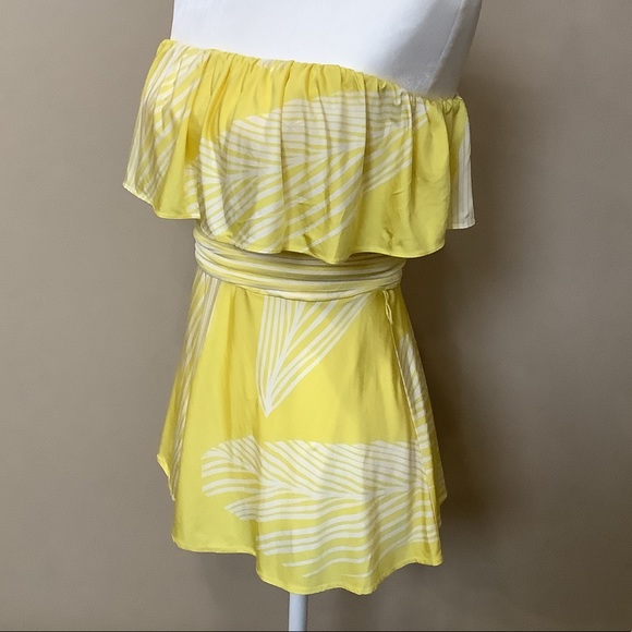 BCBG Maxazria Yellow Strapless Top NWOT Med - Picture 2 of 8